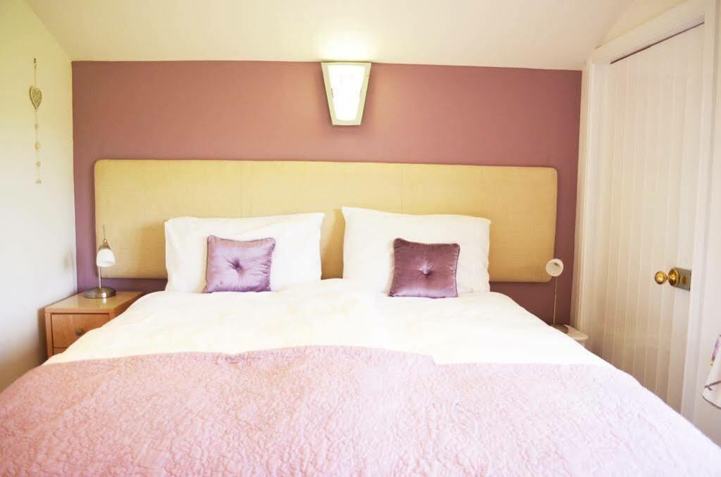 Dove Meadow Bed & Breakfast Denstone 外观 照片