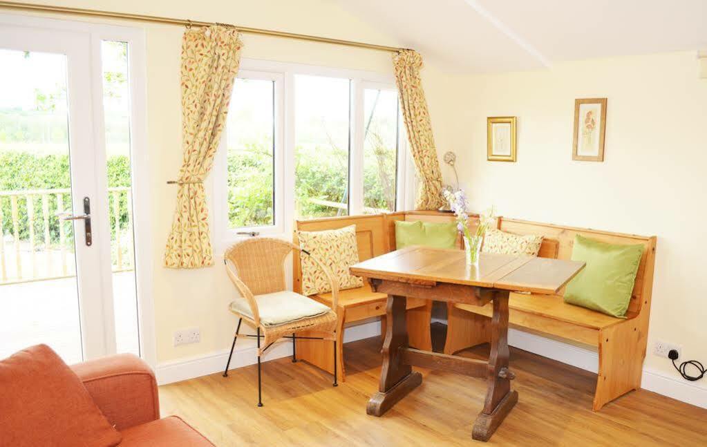 Dove Meadow Bed & Breakfast Denstone 外观 照片
